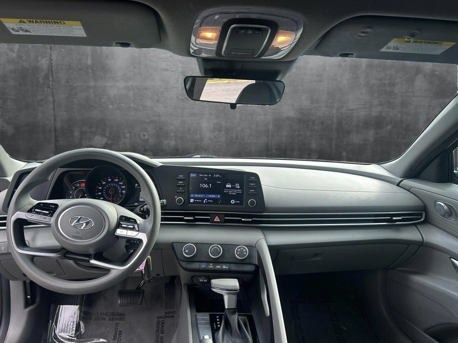 2022 Hyundai ELANTRA Vehicle Photo in Clearwater, FL 33765