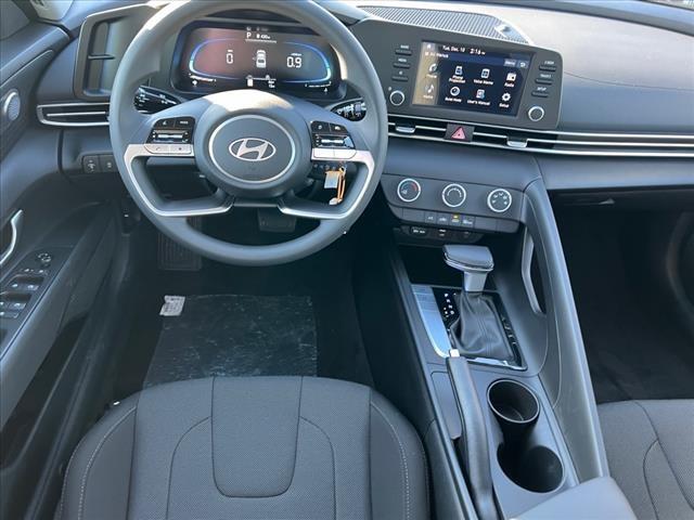 2025 Hyundai ELANTRA Vehicle Photo in Shiloh, IL 62269