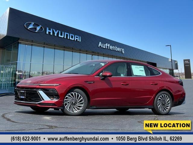 2024 Hyundai SONATA Hybrid Vehicle Photo in Shiloh, IL 62269