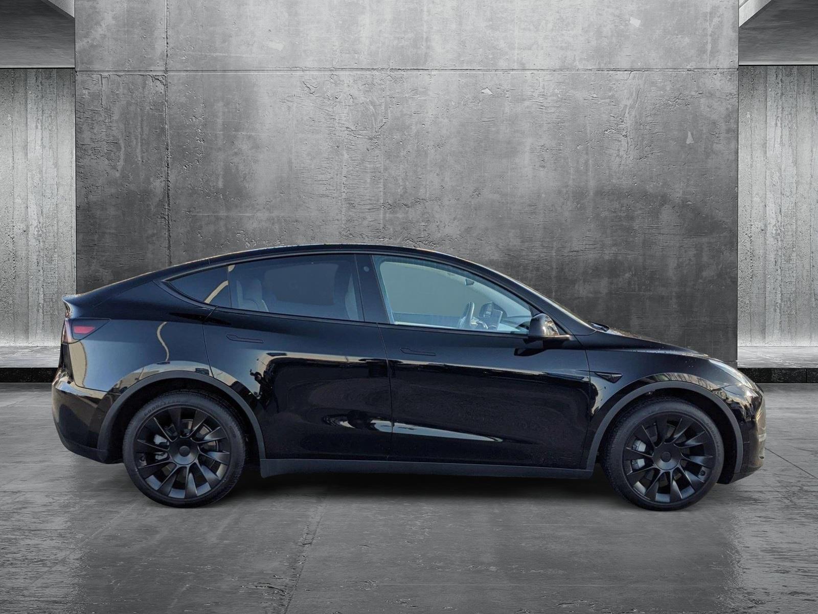 2022 Tesla Model Y Vehicle Photo in TIMONIUM, MD 21093-2300