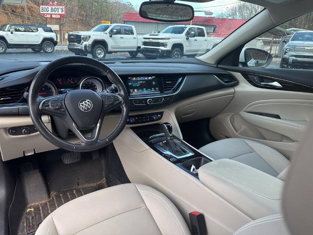 2018 Buick Regal TourX Vehicle Photo in MARION, NC 28752-6372