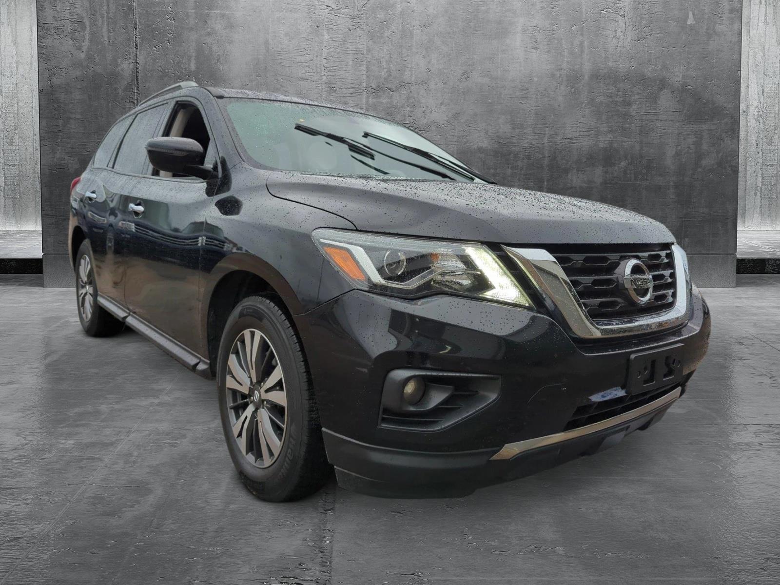 2019 Nissan Pathfinder Vehicle Photo in Memphis, TN 38125