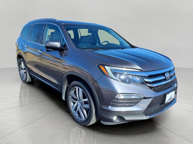 2018 Honda Pilot Vehicle Photo in Oshkosh, WI 54904