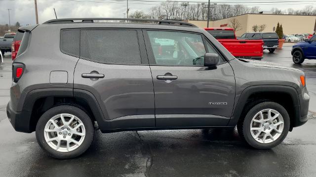 2021 Jeep Renegade Vehicle Photo in MOON TOWNSHIP, PA 15108-2571