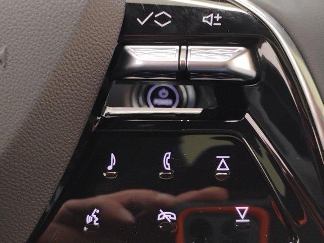 2025 Cadillac LYRIQ Vehicle Photo in PINEVILLE, NC 28134-8495