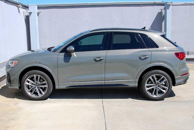 2024 Audi Q3 Vehicle Photo in SUGAR LAND, TX 77478