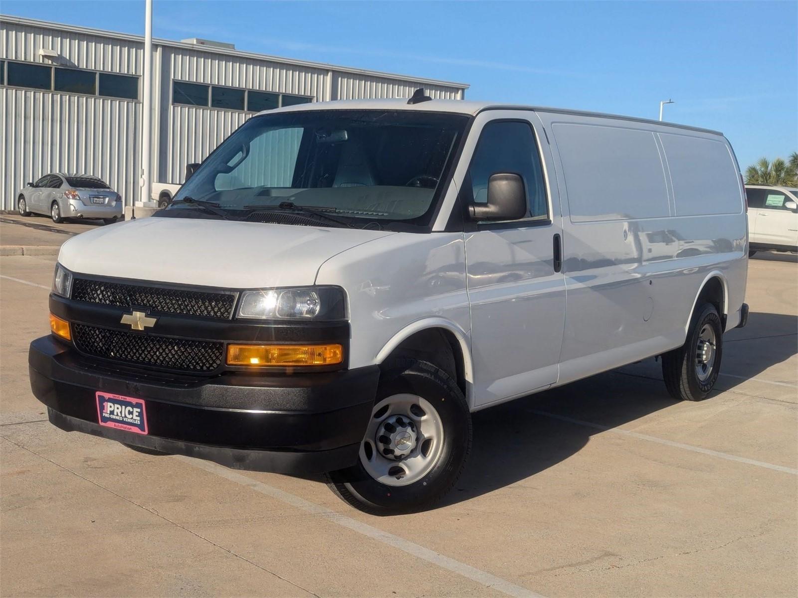 2023 Chevrolet Express Cargo 2500 Vehicle Photo in CORPUS CHRISTI, TX 78412-4902
