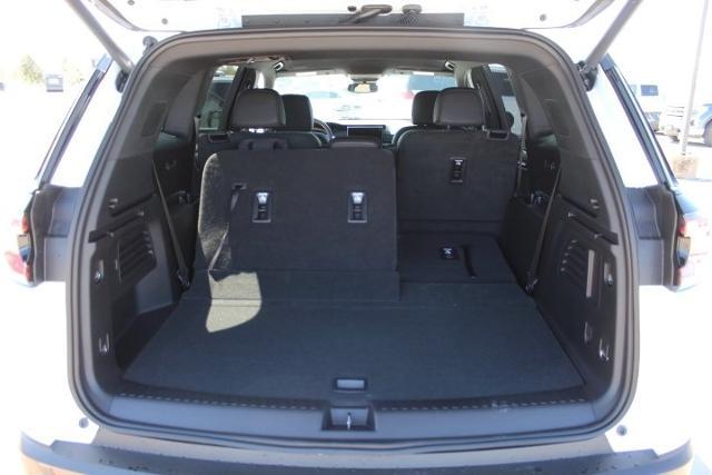 2025 GMC Acadia Vehicle Photo in Greenville, TX 75402