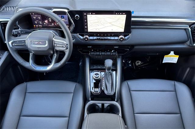2025 GMC Canyon Vehicle Photo in ELK GROVE, CA 95757-8703