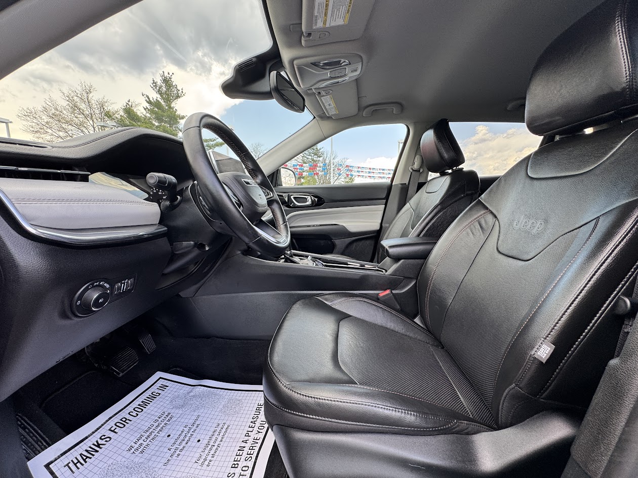2022 Jeep Compass Vehicle Photo in BOONVILLE, IN 47601-9633