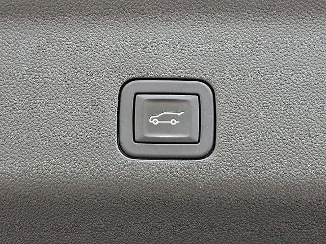 2024 GMC Yukon XL Vehicle Photo in DANBURY, CT 06810-5034