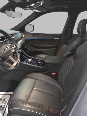2025 Jeep Grand Cherokee L Vehicle Photo in Oshkosh, WI 54901
