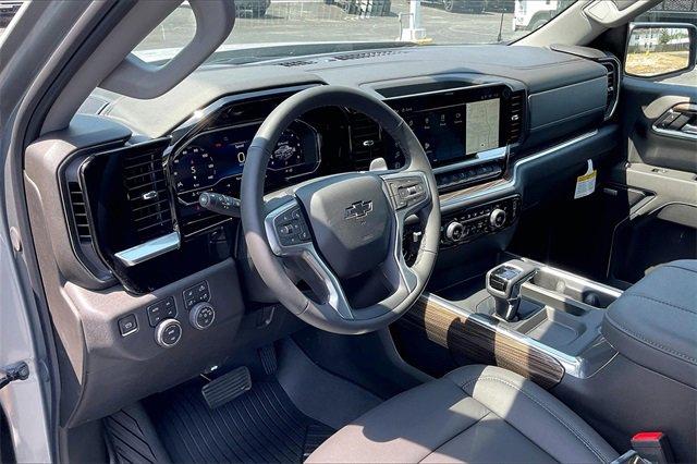 2025 Chevrolet Silverado 1500 Vehicle Photo in INDEPENDENCE, MO 64055-1314
