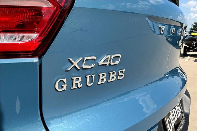 2023 Volvo XC40 Vehicle Photo in Grapevine, TX 76051