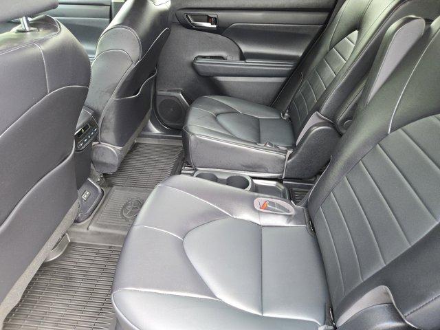 2022 Toyota Highlander Vehicle Photo in Decatur, TX 76234