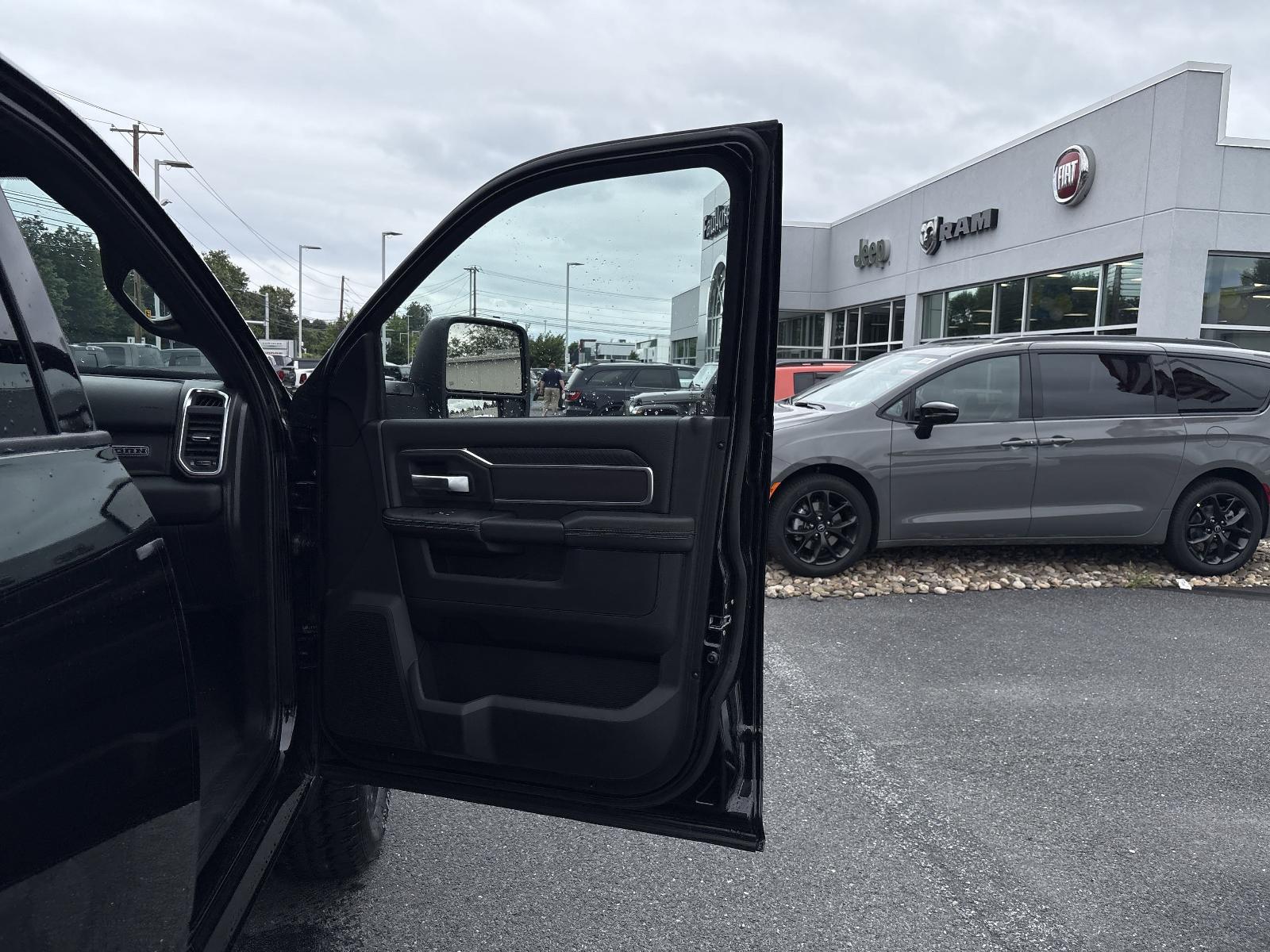 2025 Ram 2500 Vehicle Photo in Mechanicsburg, PA 17050-1707