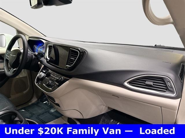 2022 Chrysler Pacifica Vehicle Photo in EVERETT, WA 98203-5662