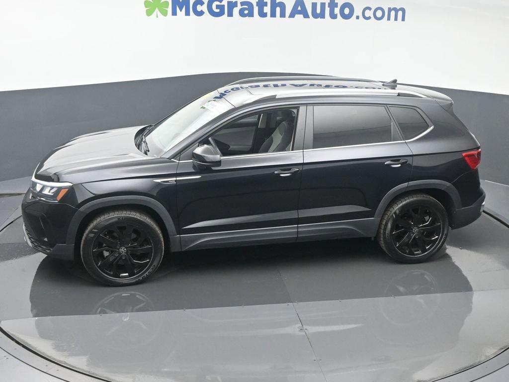 2022 Volkswagen Taos Vehicle Photo in Marion, IA 52302