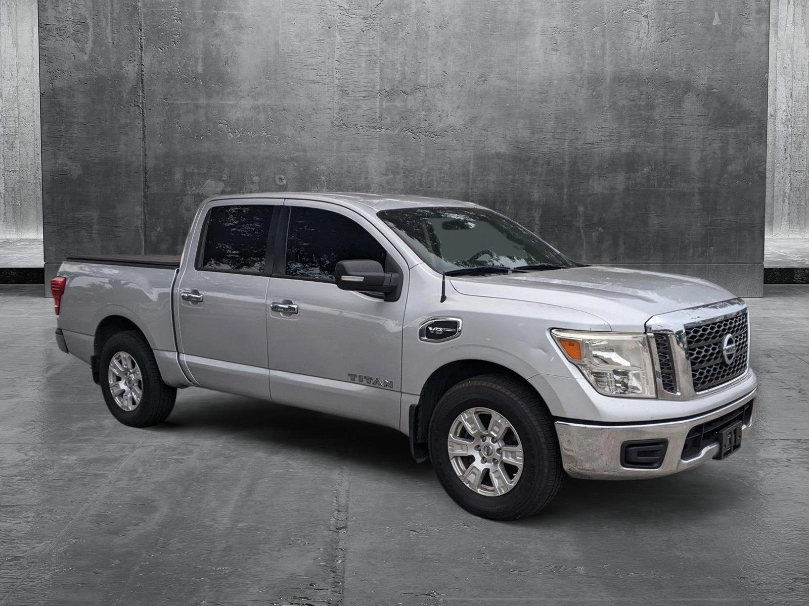 2017 Nissan Titan Vehicle Photo in PEMBROKE PINES, FL 33024-6534