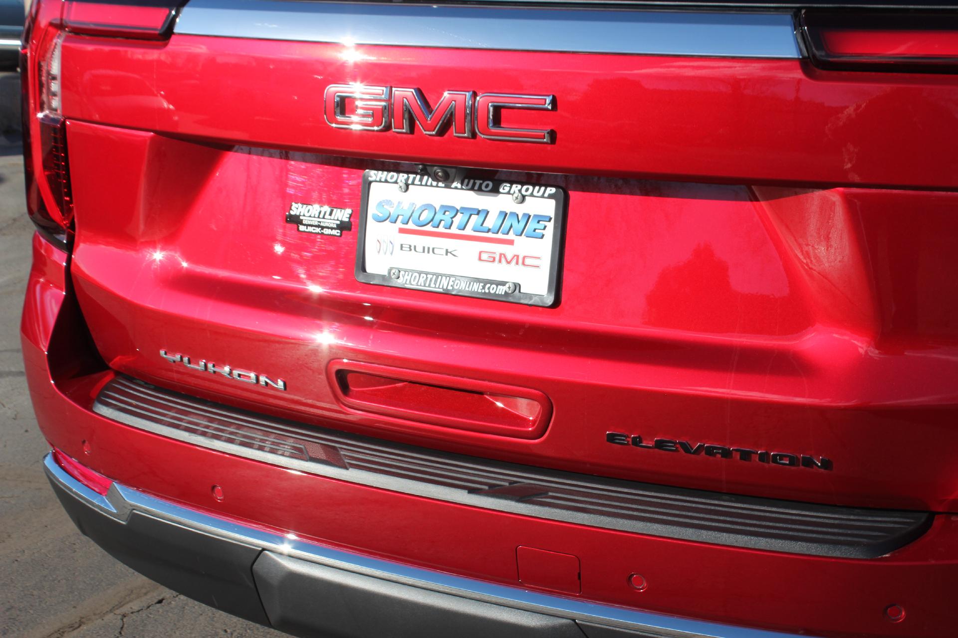 2025 GMC Yukon XL Vehicle Photo in AURORA, CO 80012-4011