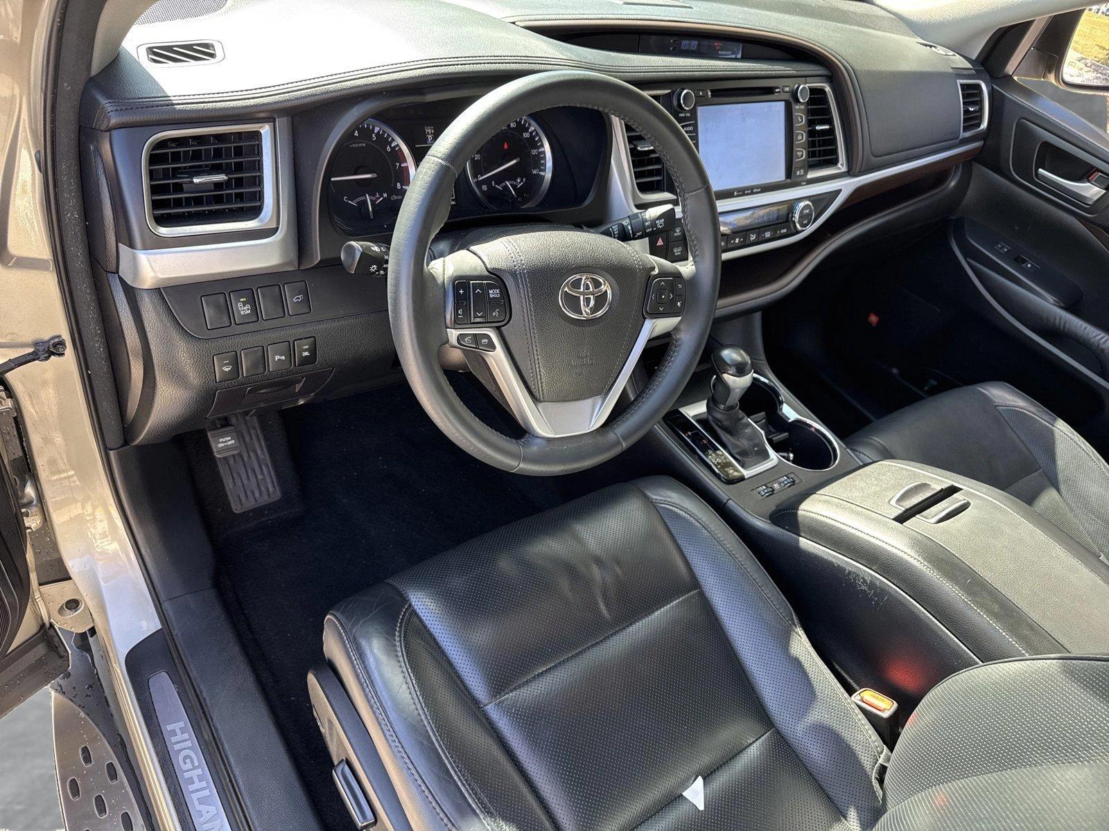 2016 Toyota Highlander Vehicle Photo in Ft. Myers, FL 33907