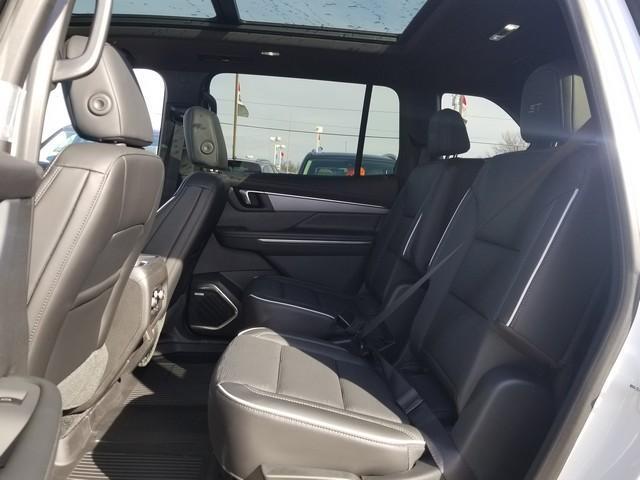 2025 Buick Enclave Vehicle Photo in ELYRIA, OH 44035-6349