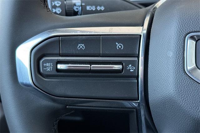 2025 GMC Canyon Vehicle Photo in ELK GROVE, CA 95757-8703