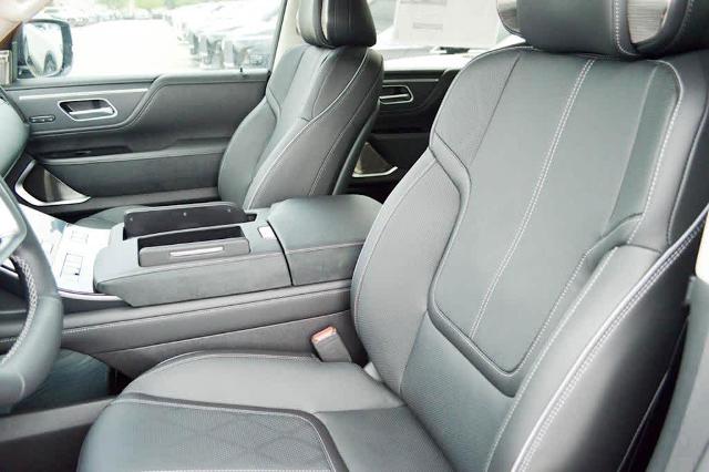 2025 INFINITI QX80 Vehicle Photo in Houston, TX 77090