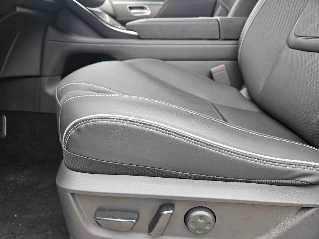 2025 INFINITI QX80 Vehicle Photo in Fort Worth, TX 76132
