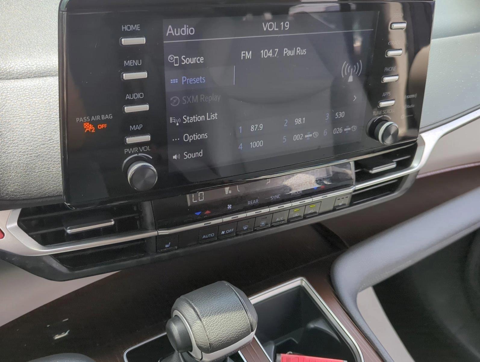 2023 Toyota Sienna Vehicle Photo in Ft. Myers, FL 33907