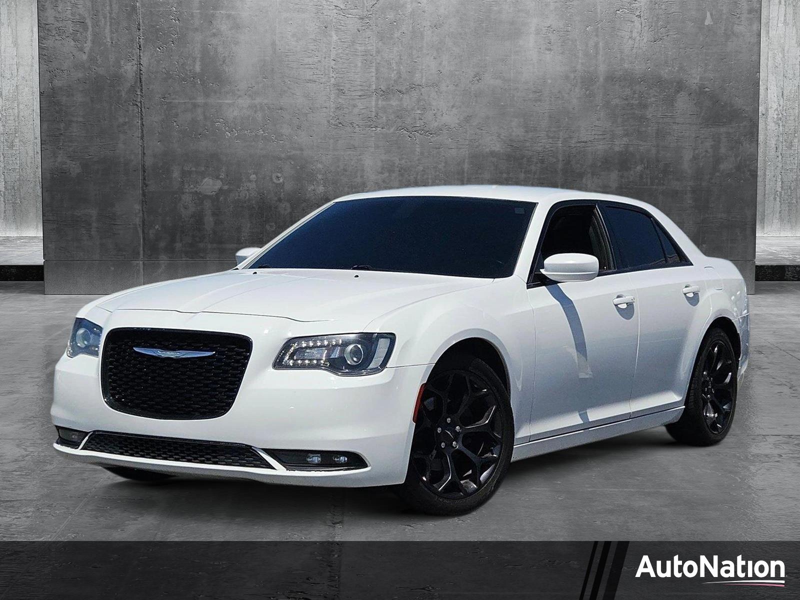2019 Chrysler 300 Vehicle Photo in GILBERT, AZ 85297-0446