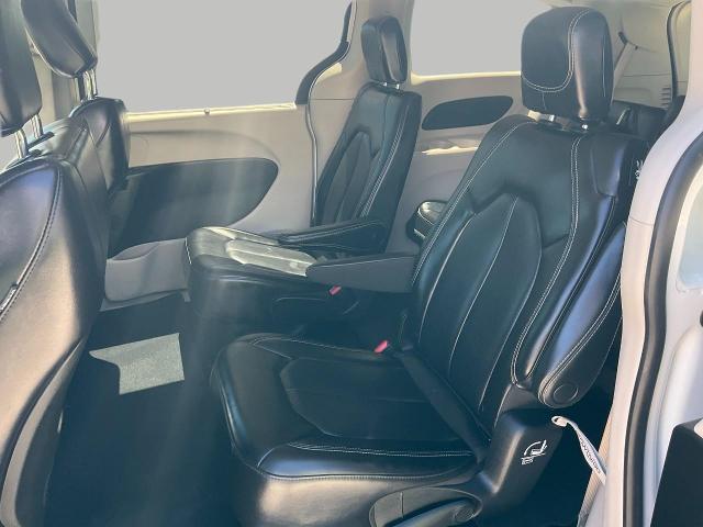2023 Chrysler Pacifica Vehicle Photo in Kaukauna, WI 54130