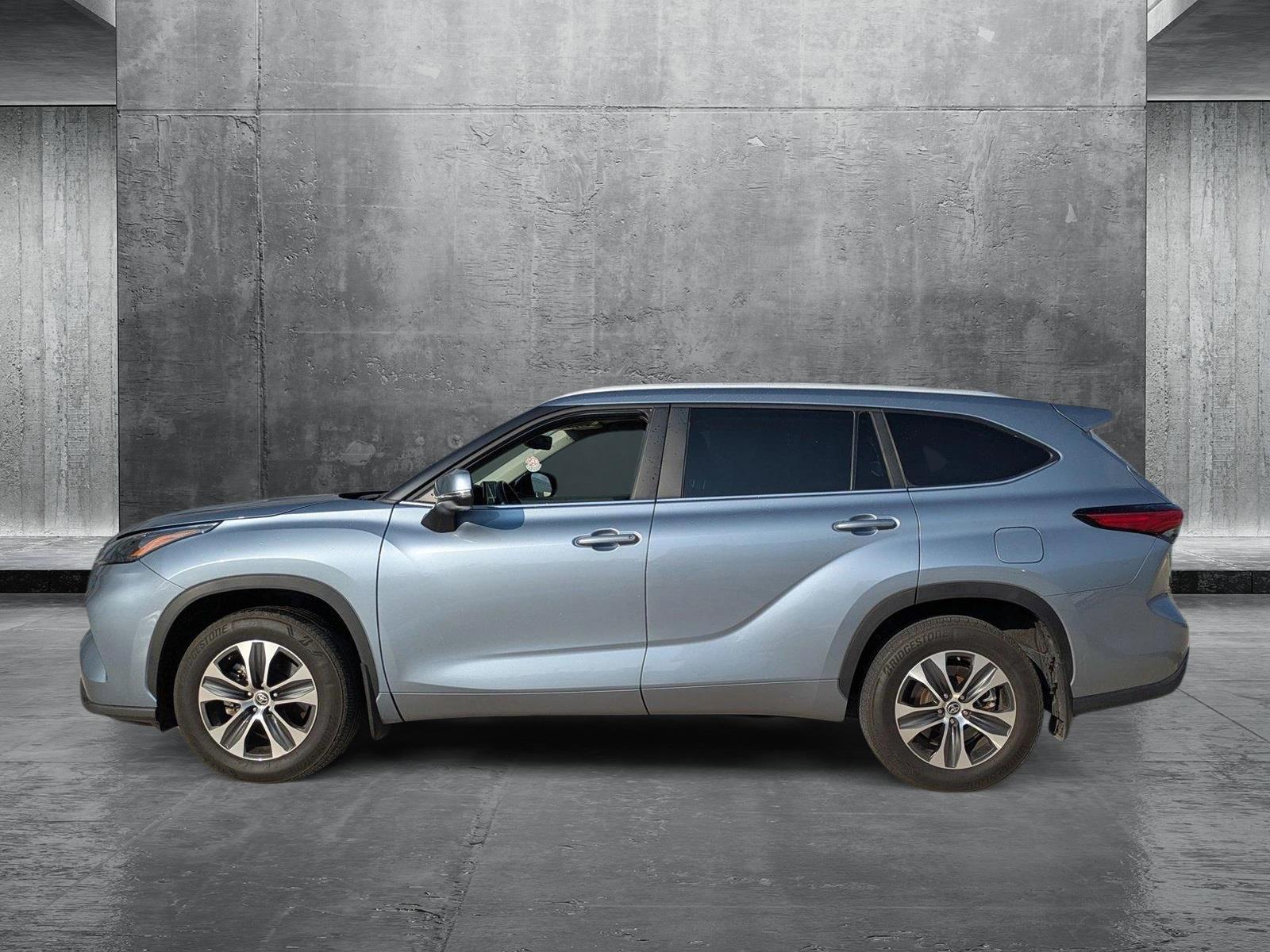 2023 Toyota Highlander Vehicle Photo in Winter Park, FL 32792