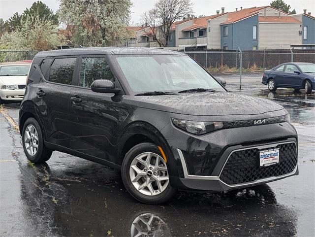 2024 Kia Soul Vehicle Photo in AURORA, CO 80012-4011