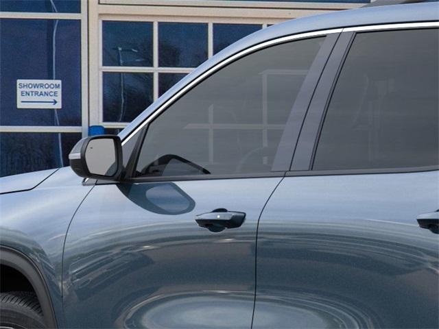 2025 Chevrolet Traverse Vehicle Photo in ENGLEWOOD, CO 80113-6708