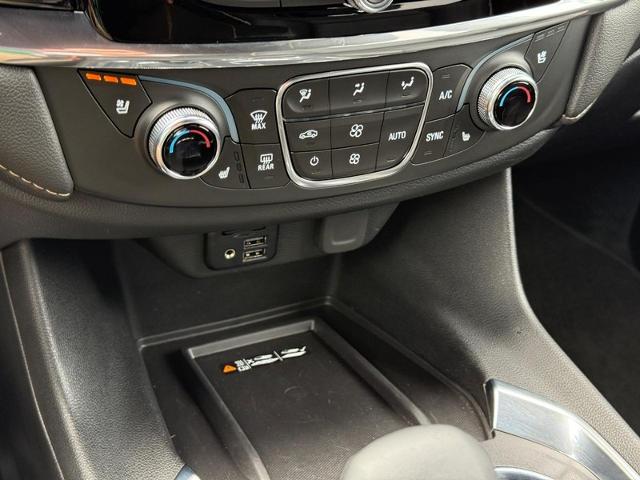 2023 Chevrolet Traverse Vehicle Photo in COLUMBIA, MO 65203-3903