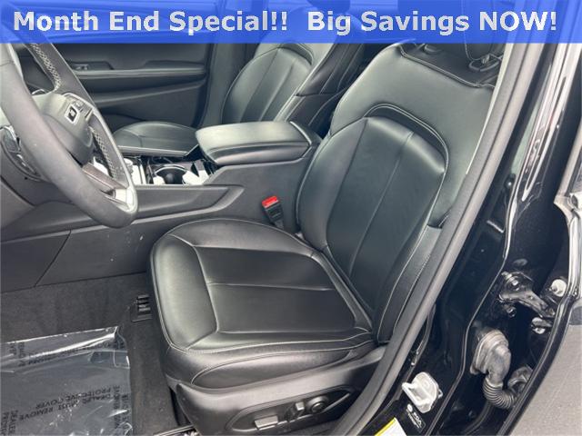2023 Jeep Grand Cherokee L Vehicle Photo in GREEN BAY, WI 54304-5303
