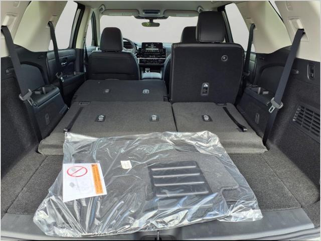 2025 Nissan Pathfinder Vehicle Photo in Appleton, WI 54913