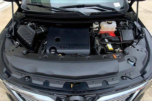2022 Buick Enclave Vehicle Photo in TOPEKA, KS 66609-0000
