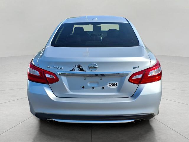 2017 Nissan Altima Vehicle Photo in Oshkosh, WI 54904