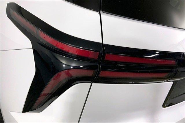 2024 Chevrolet Traverse Vehicle Photo in KANSAS CITY, MO 64114-4502