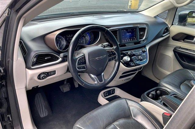 2018 Chrysler Pacifica Vehicle Photo in INDEPENDENCE, MO 64055-1314