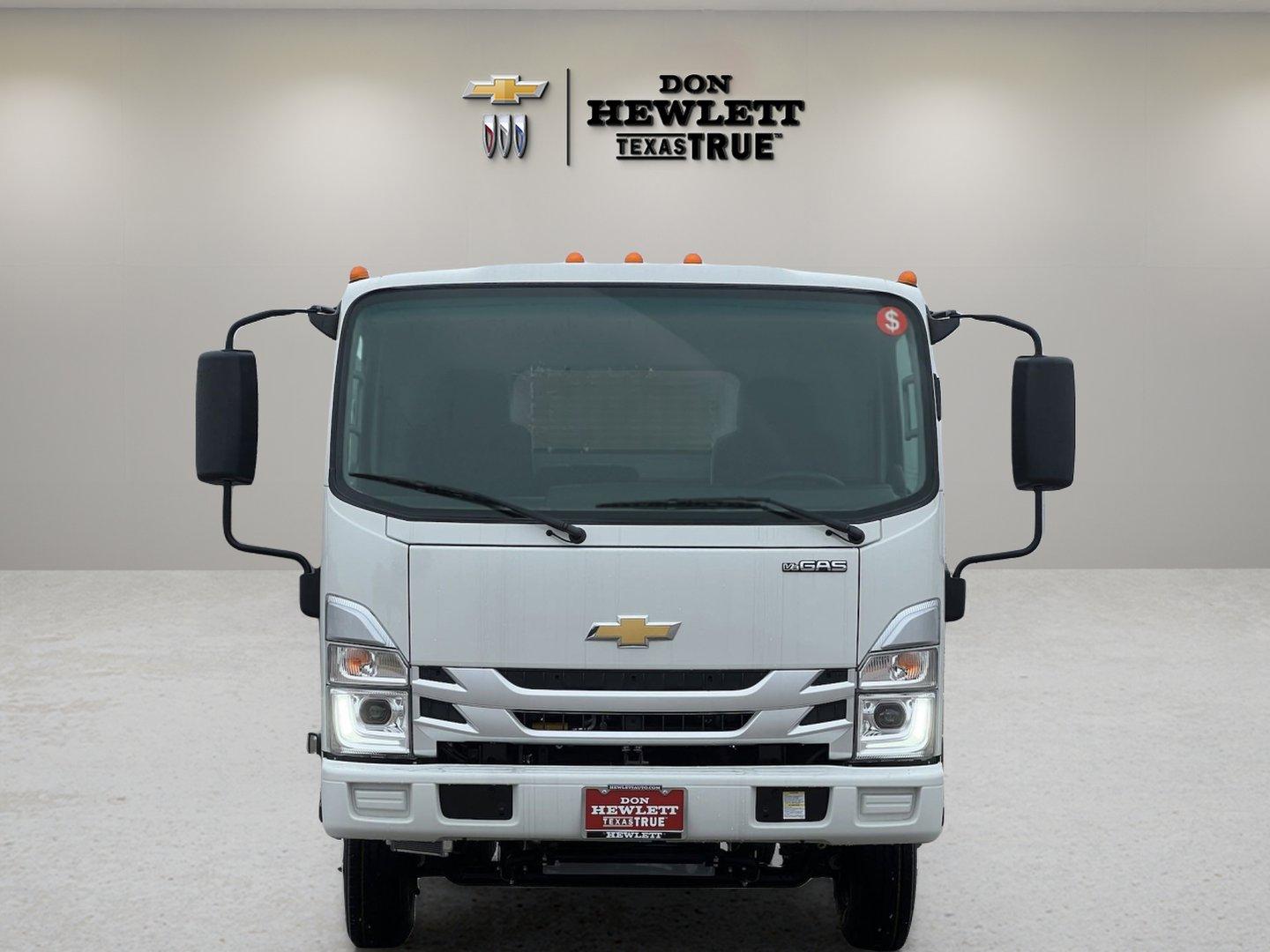 2024 Chevrolet Low Cab Forward 3500 Vehicle Photo in GEORGETOWN, TX 78626-7508