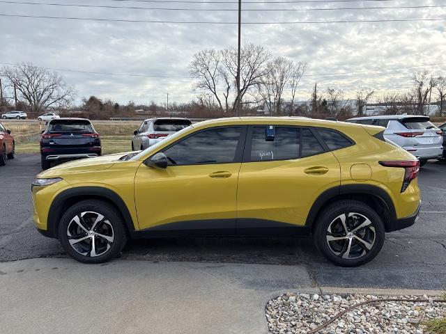 2024 Chevrolet Trax Vehicle Photo in MANHATTAN, KS 66502-5036