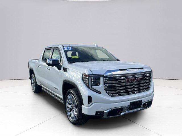 2023 GMC Sierra 1500 Vehicle Photo in LEOMINSTER, MA 01453-2952