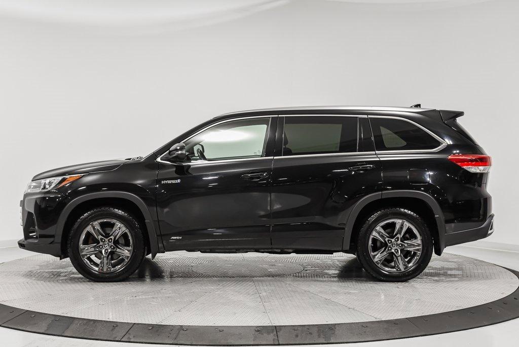 2017 Toyota Highlander Vehicle Photo in AKRON, OH 44320-4088