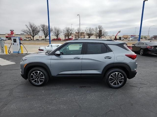 2025 Chevrolet Trailblazer Vehicle Photo in HAYS, KS 67601-1994