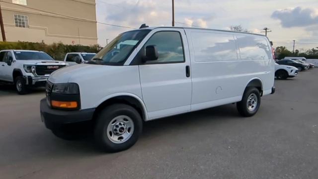 2025 GMC Savana Cargo 2500 Vehicle Photo in PASADENA, CA 91107-3803