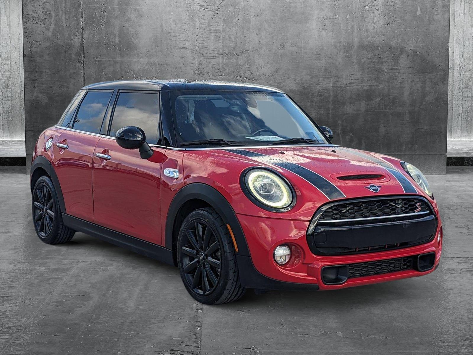 2019 MINI Hardtop 4 Door Vehicle Photo in MIAMI, FL 33172-3015