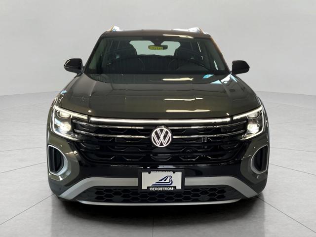 2025 Volkswagen Atlas Vehicle Photo in Oshkosh, WI 54904